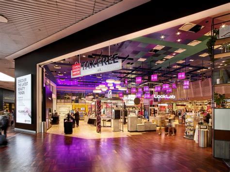 tax free copenhagen airport opening hours